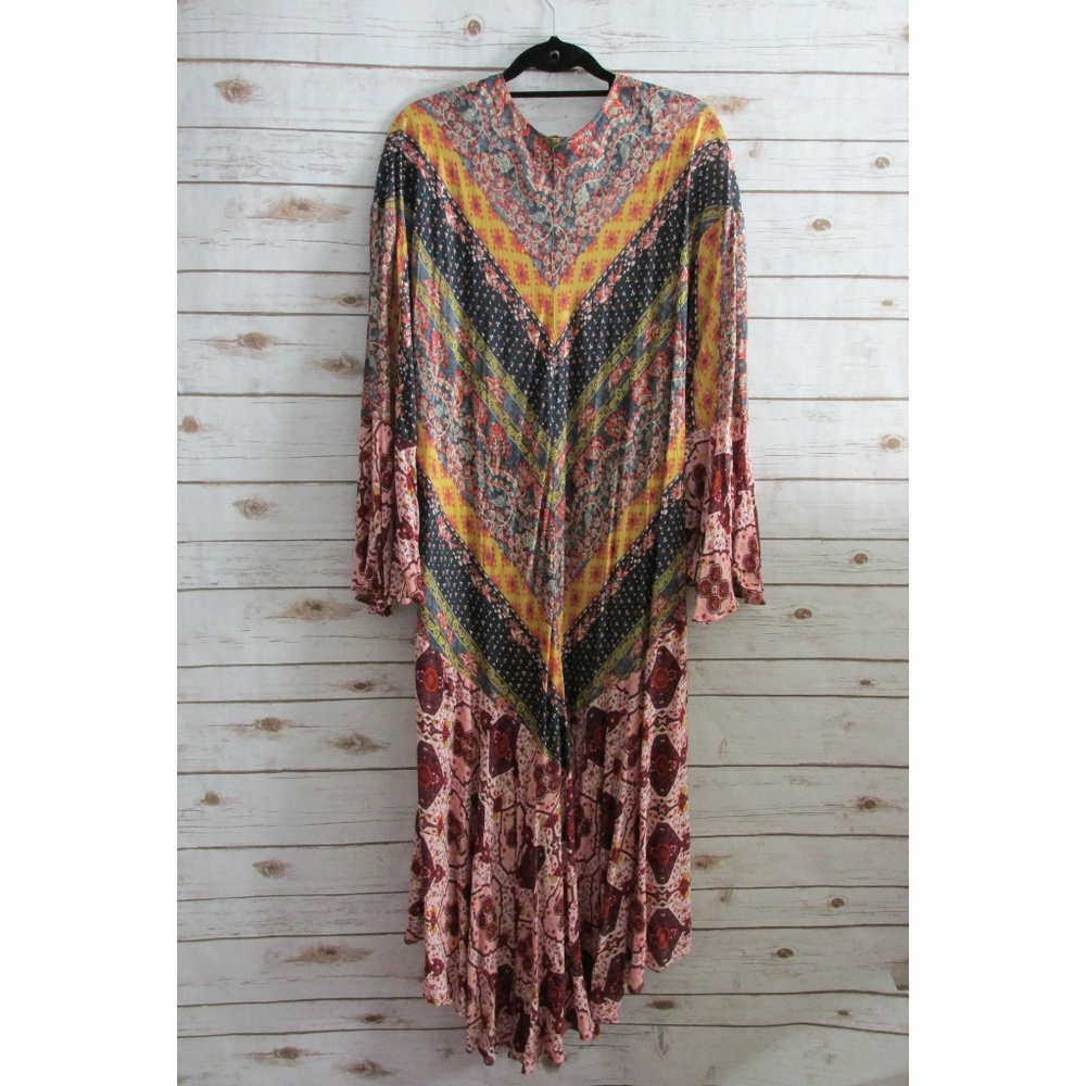 "Caravan" Mixed Print Bell Sleeve Long Line Kimono - Picture 7 of 7